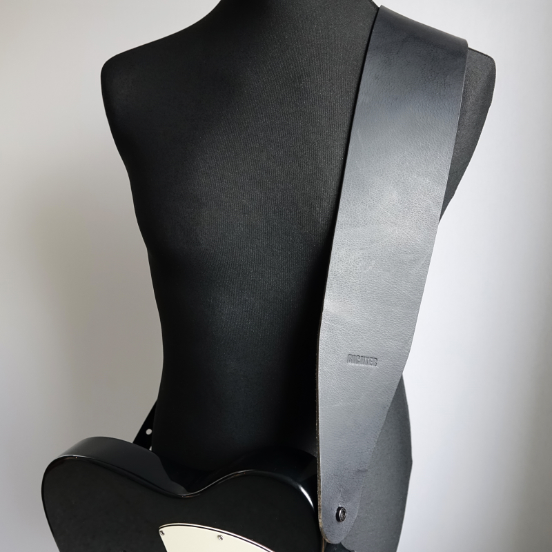 Richter Raw III Punch Black, #1154