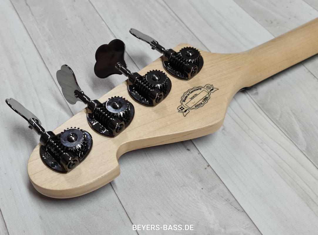 Sandberg California Grand Dark TM4 Custom Ebony, San Remo Blue Highgloss
