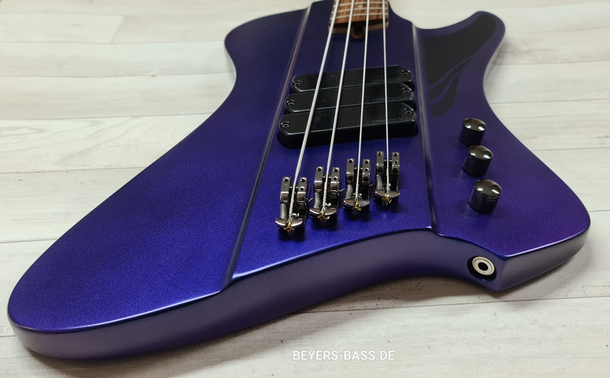 Dingwall D-Roc Standard 4 PF, Blue to Purple Colorshift