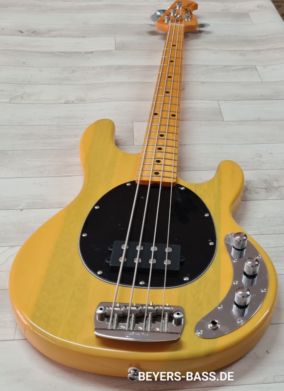 Sterling by Music Man StingRay Ray24 Classic, Butterscotch
