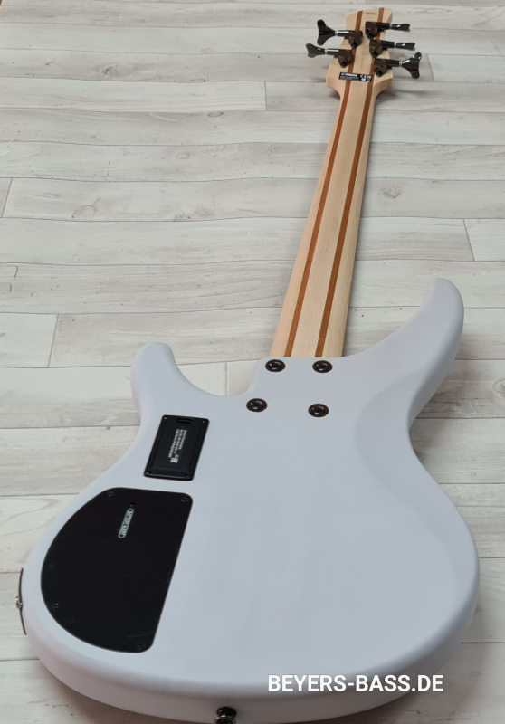 Yamaha TRBX505 TWH, Translucent White