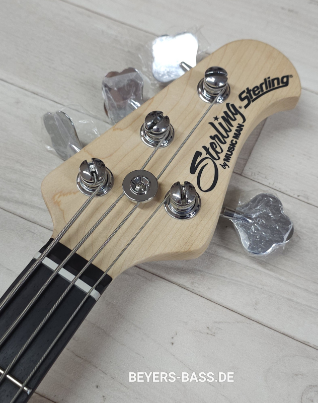 Sterling by Music Man SB14, Blue Pearl