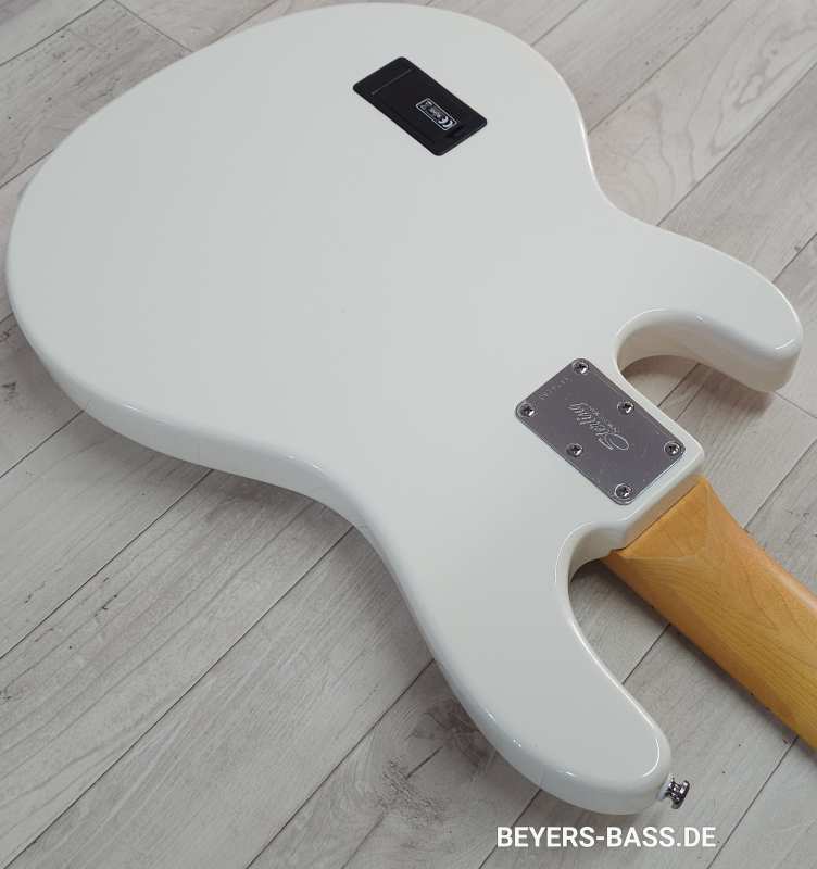 Sterling by Music Man StingRay Ray25 Classic, Olympic White