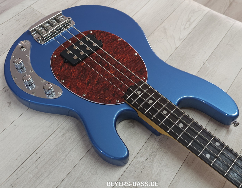Sterling by Music Man StingRay Ray24 Classic, Toluca Lake Blue