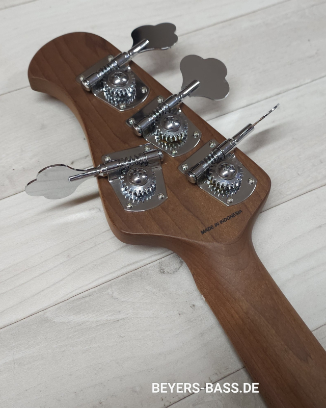 Sterling by Music Man StingRay Ray34 HH, Pearl White, B-Ware