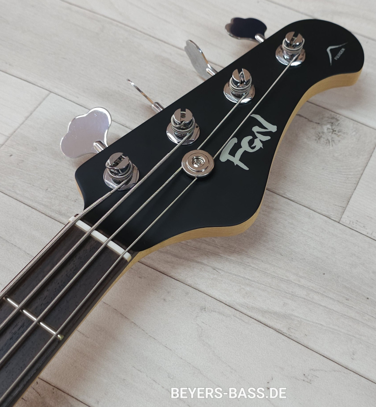 FGN J-Standard Mighty Power II, Vintage White