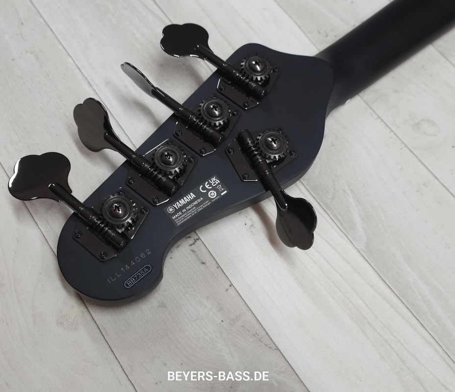 Yamaha BB735A FRD, Fired Red