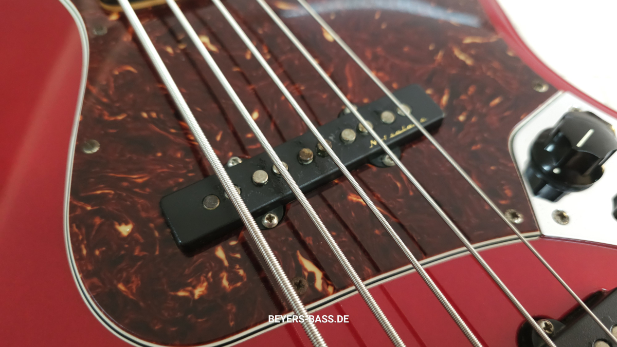 Fender Deluxe Active Jazz Bass V, Candy Apple Red, 2nd Hand