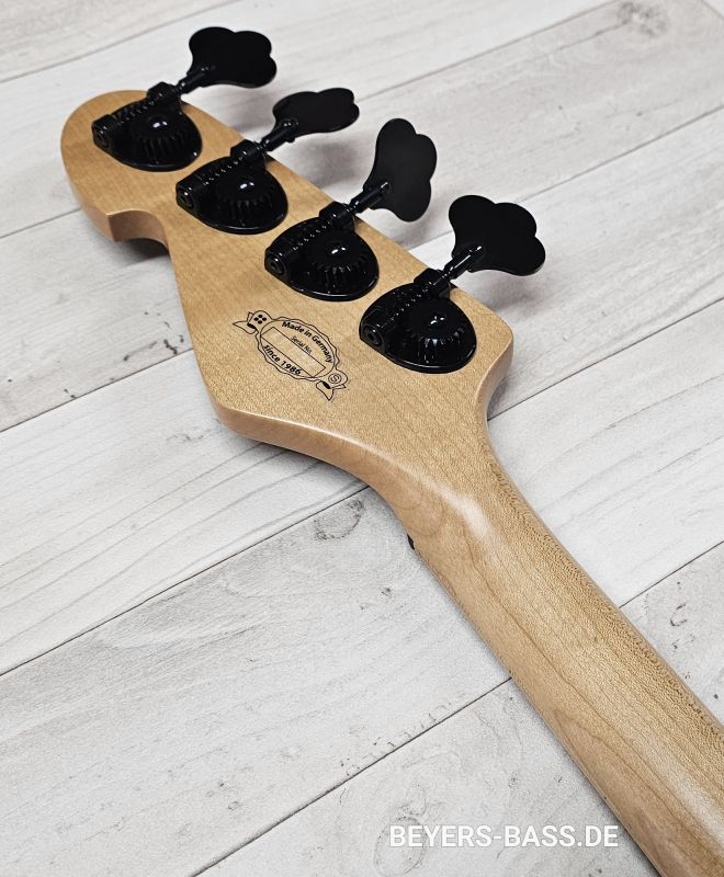 Sandberg California II TT4 Custom, Black Highgloss