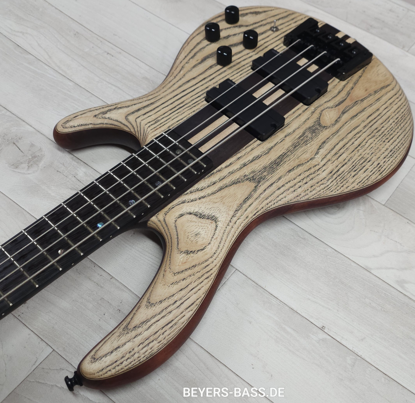 Cort Artisan Series A4 Ultra Ash, Etched Natural Black, Messeware