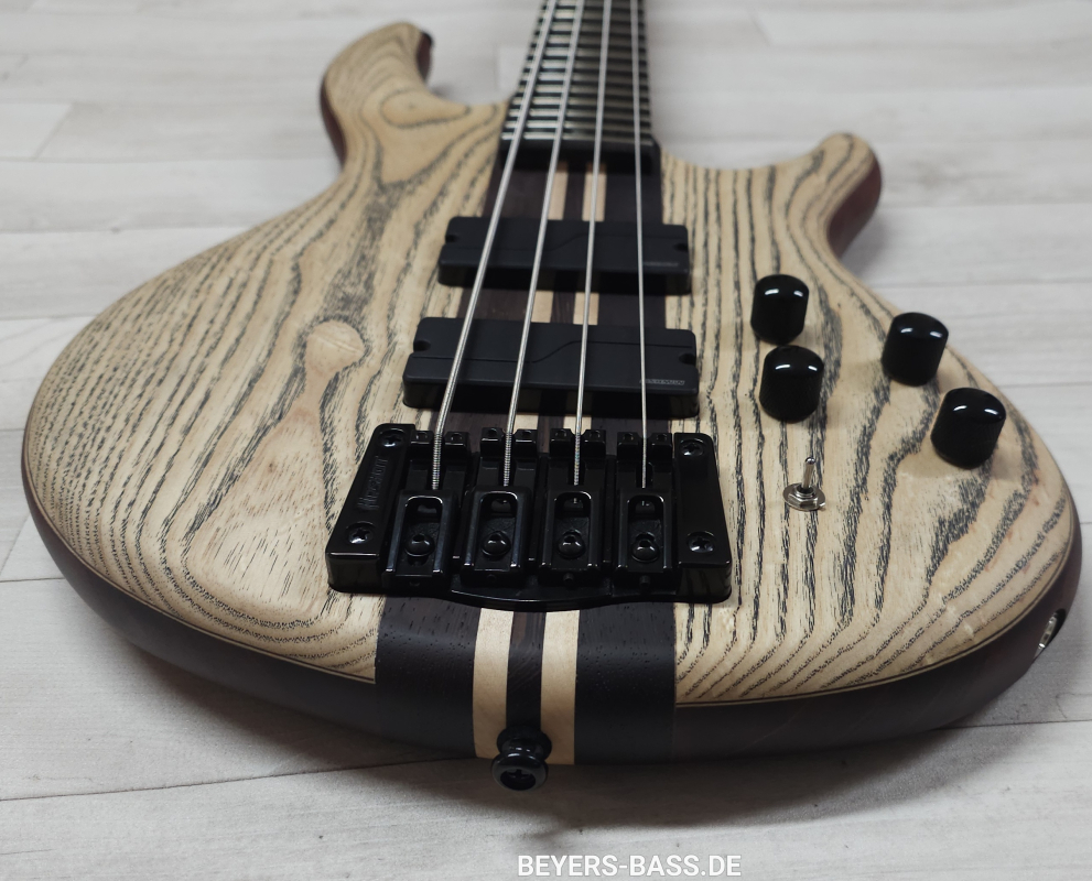 Cort Artisan Series A4 Ultra Ash, Etched Natural Black, Messeware