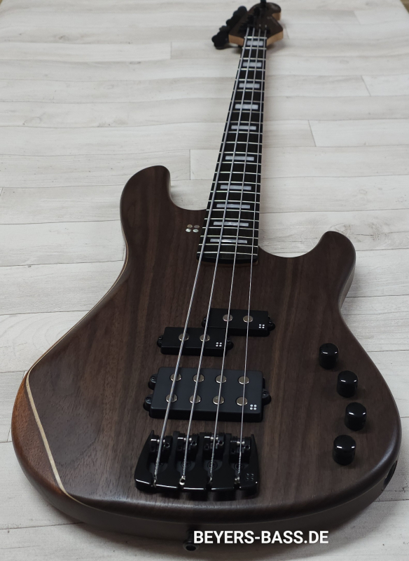 Sandberg California II VM4 Ebony, Rarewood Walnut