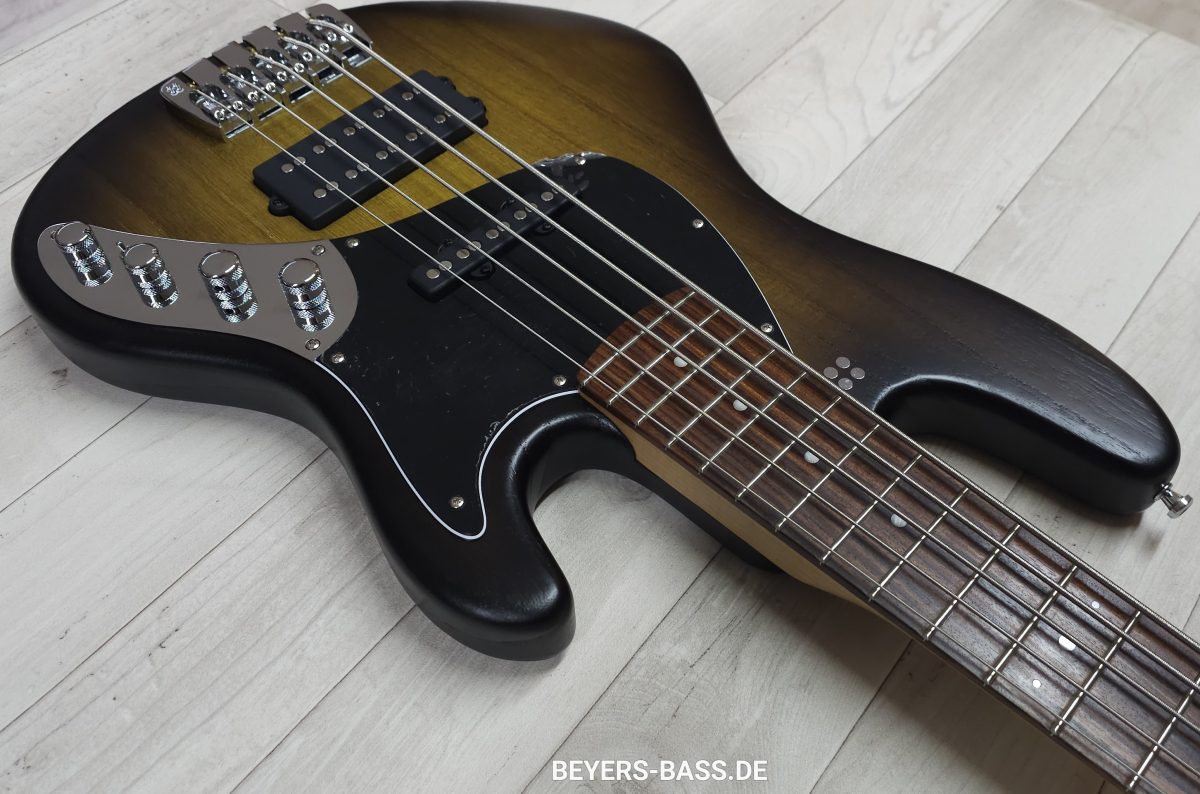 Sandberg California II TM5 Superlight Roasted Neck, Open Pore Tobacco Sunburst, 2nd Hand