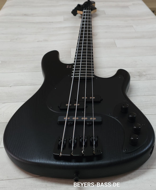 Sandberg California II VT4 Custom, Open Pore Black
