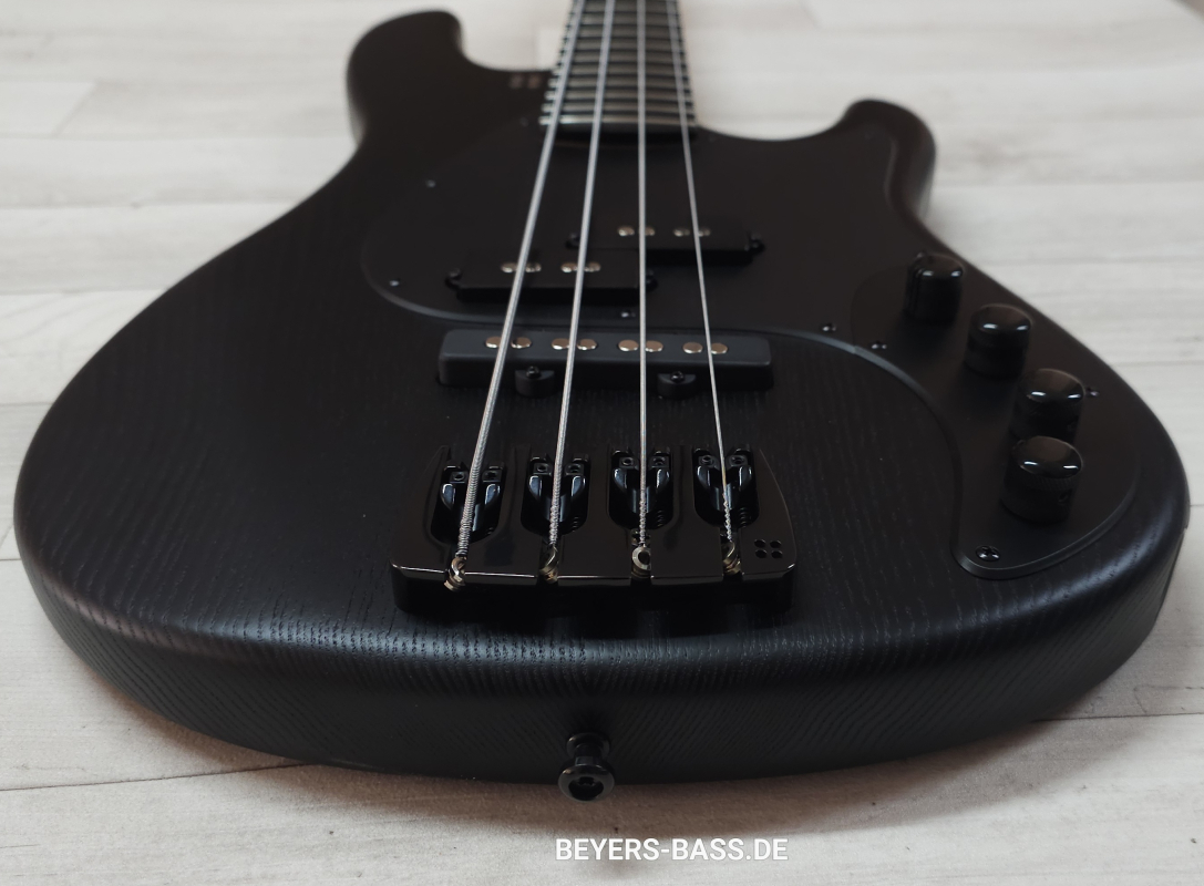 Sandberg California II VT4 Custom, Open Pore Black