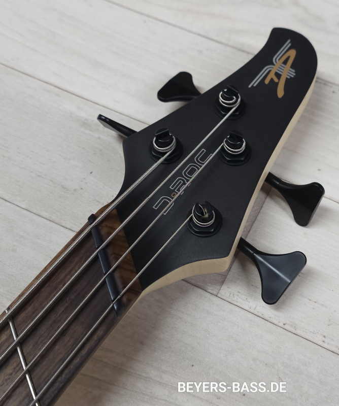 Dingwall D-Roc Standard 4 PF, Ducati White