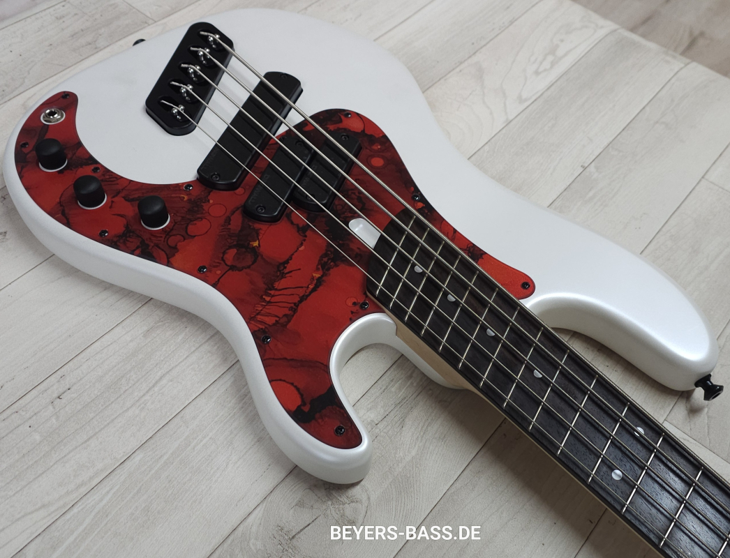 Dingwall SP1 5-String, Ducati White