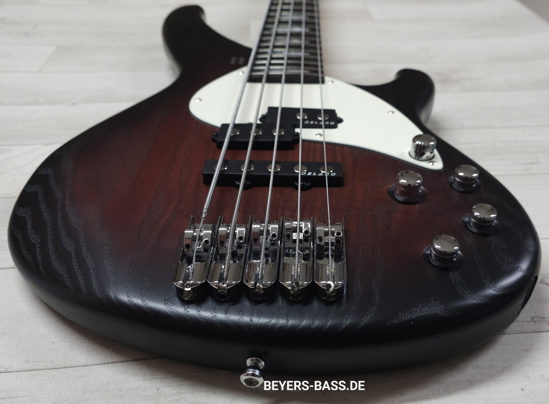 Sandberg Custom 5 Yolanda Charles, Open Pore Brownburst, Signature