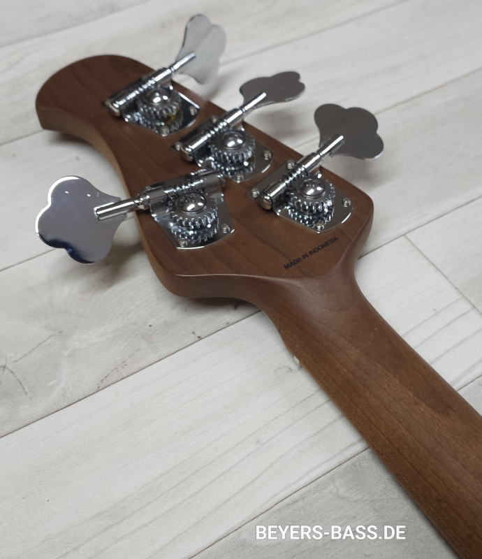 Sterling by Music Man StingRay Ray34 HH, Pearl White, B-Ware