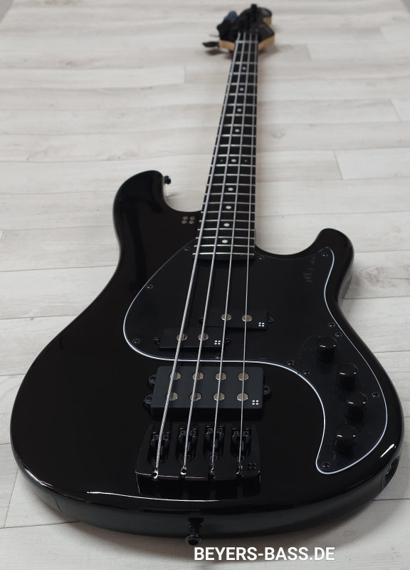 Sandberg California II VM4 Ebony, Black Highgloss
