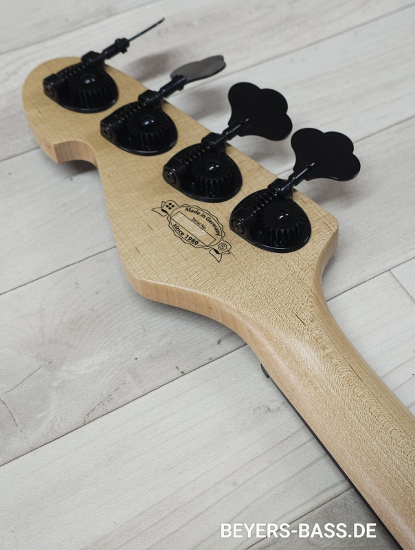 Sandberg California II VM4 Ebony, Black Highgloss