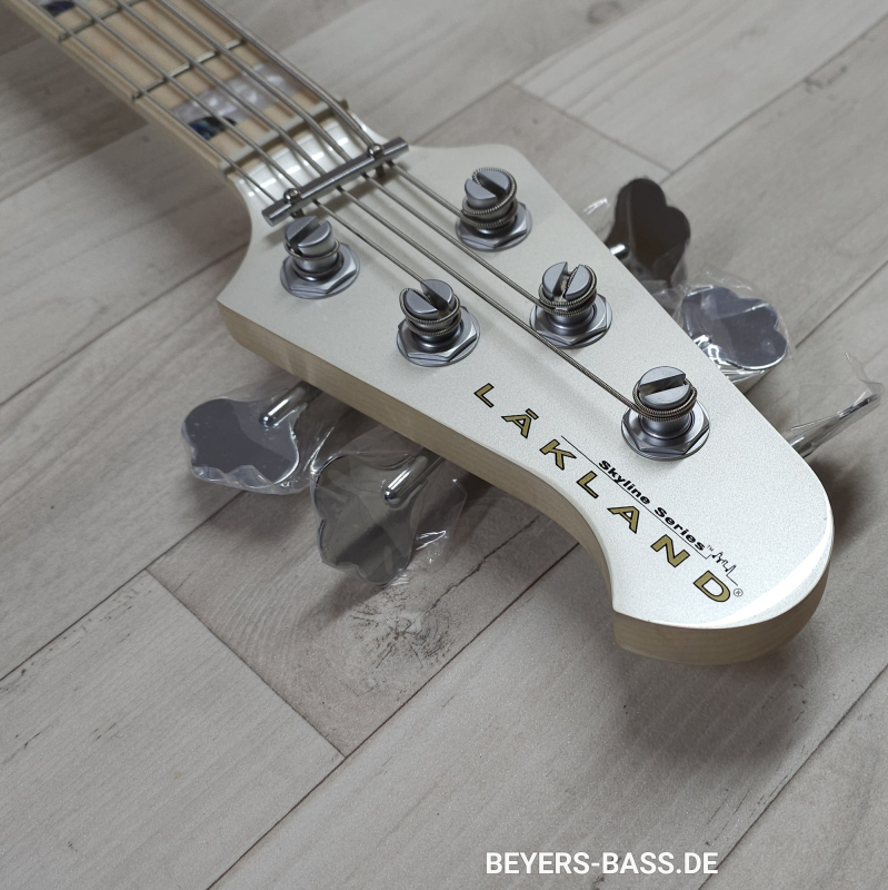 Lakland Skyline 55-02C Custom, White Pearl Gloss