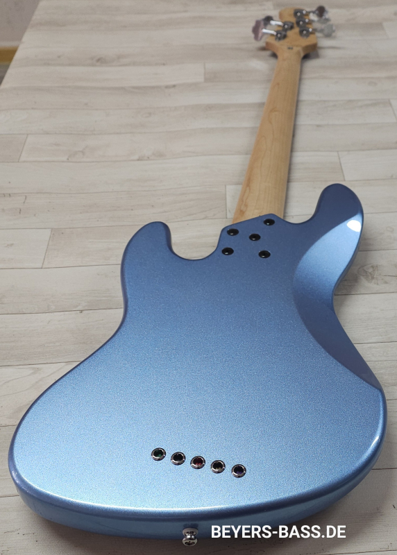 Lakland Skyline 55-60C Custom, Lake Placid Blue Gloss