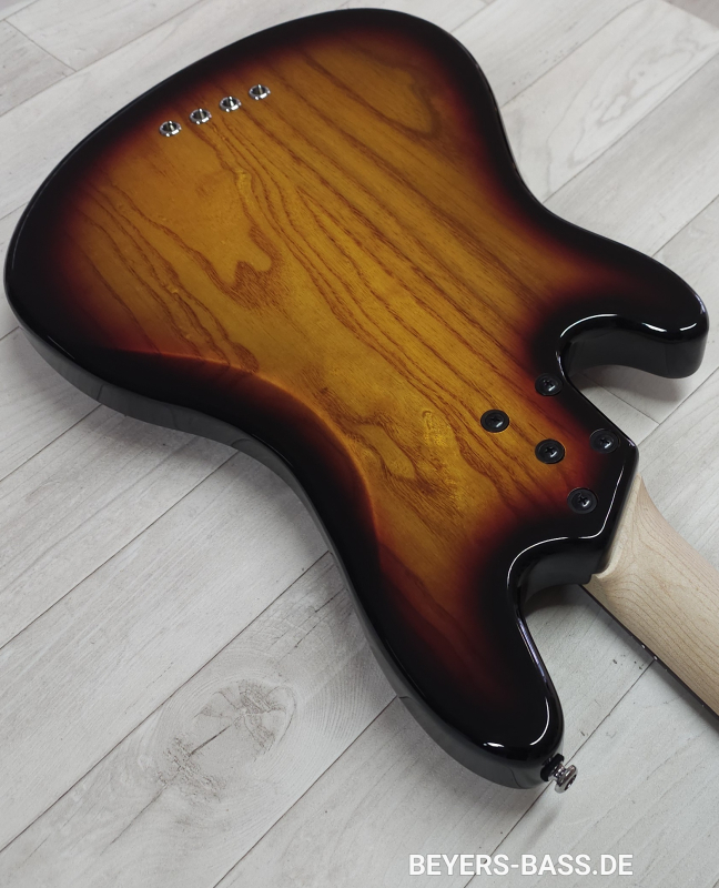 Lakland Skyline Hutch Hutchinson, 3-Tone Sunburst Gloss, Signature