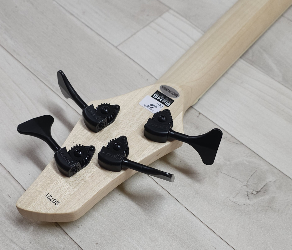 Dingwall NG3 4-String Nolly, Ferrari Yellow LTD, Signature, Limited Run