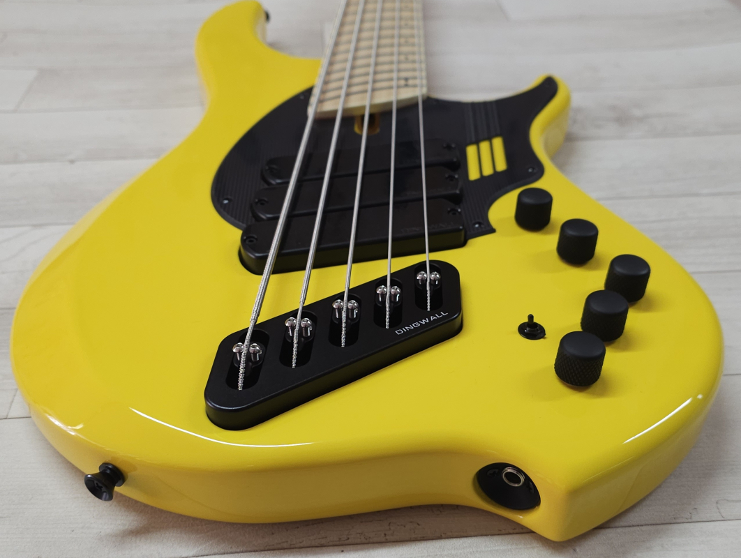 Dingwall NG3 5-String Nolly, Ferrari Yellow LTD, Signature,  Limited Run