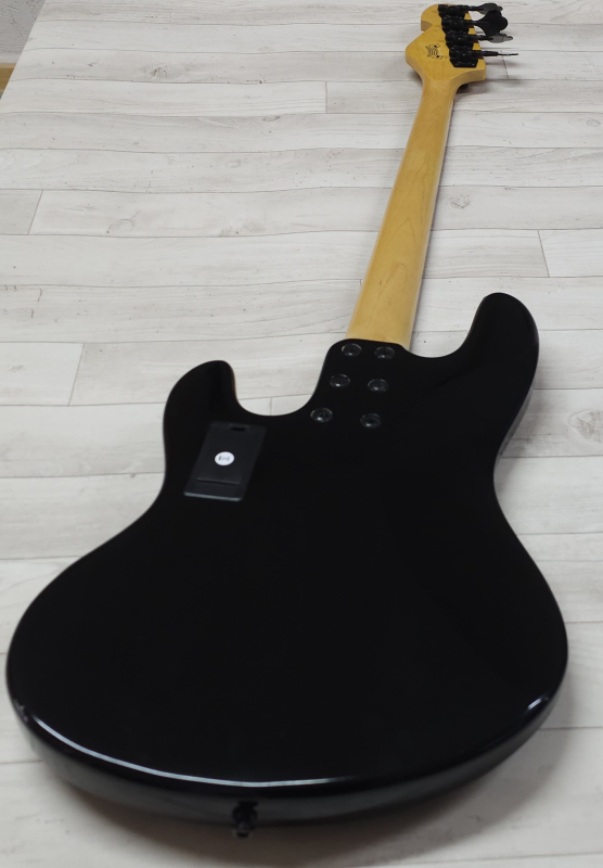Sandberg Electra TT4 RW, Black Highgloss, Demo