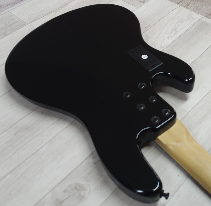 Sandberg Electra TT4 RW, Black Highgloss, Demo