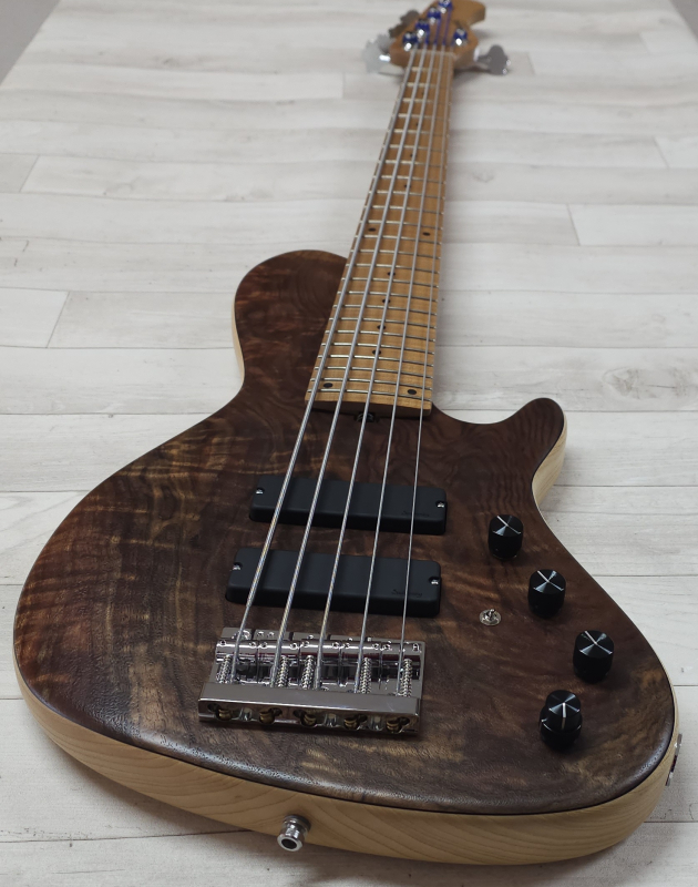 Sadowsky Custom Shop Single Cut 24-5 Walnut, Natural Transparent Satin, 2nd Hand