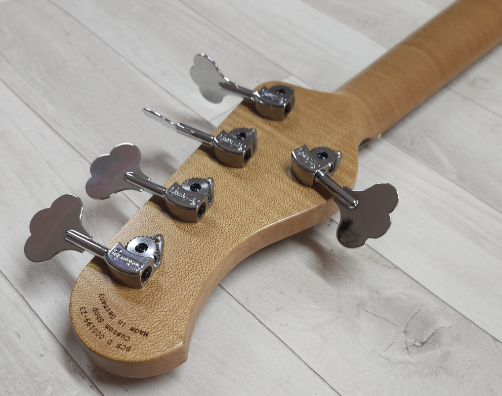 Sadowsky Custom Shop Single Cut 24-5 Walnut, Natural Transparent Satin, 2nd Hand
