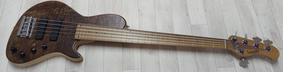 Sadowsky Custom Shop Single Cut 24-5 Walnut, Natural Transparent Satin, 2nd Hand