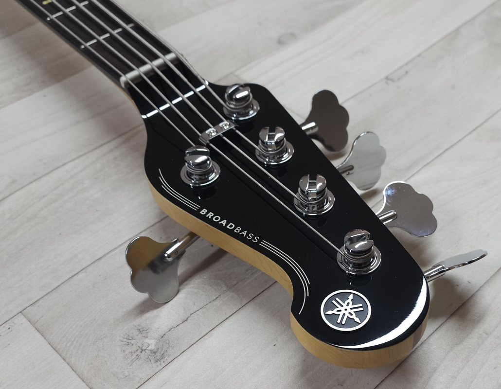 Yamaha Pro Series BBP35, Vintage White II