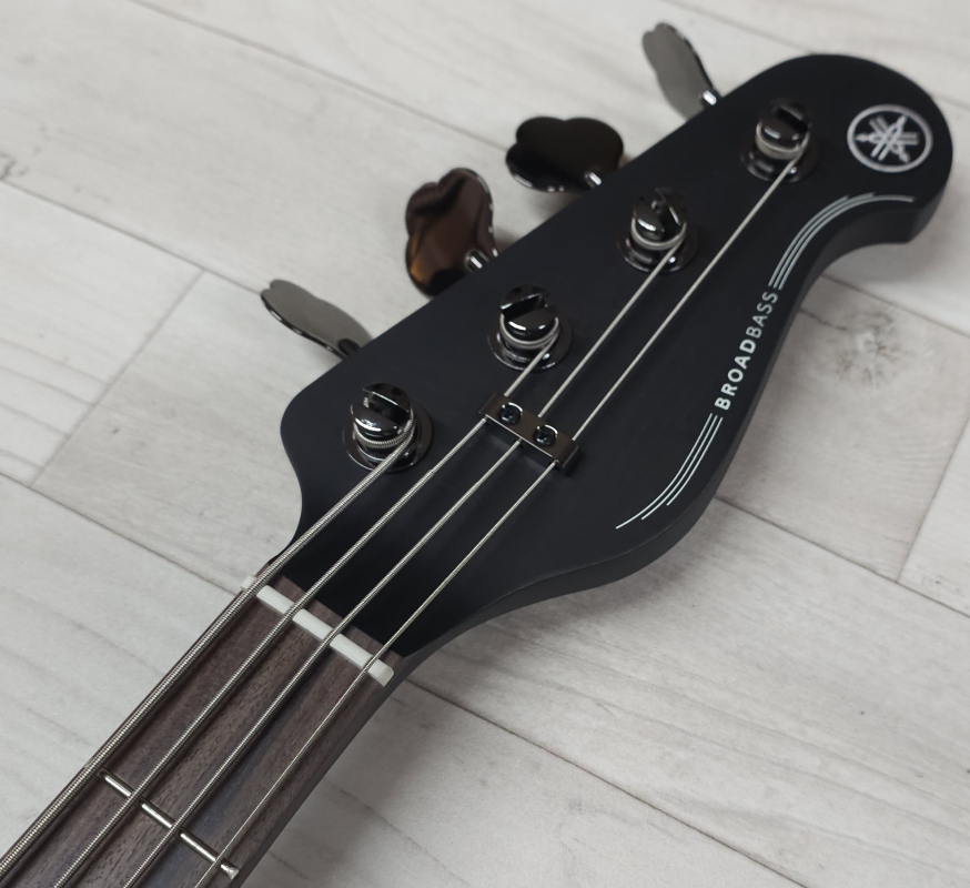 Yamaha BB734A FRD, Fire Red