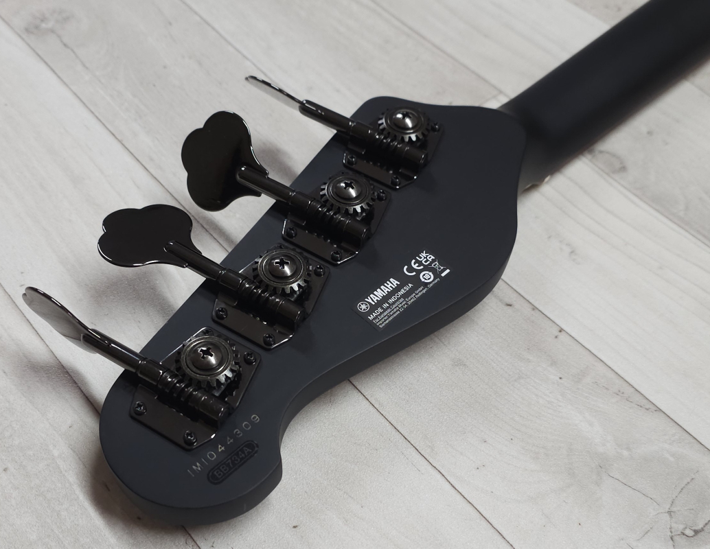 Yamaha BB734A FRD, Fire Red