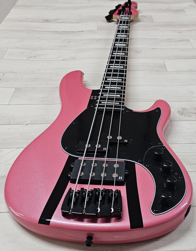 Sandberg California II VM4, Custom Color Pink Metallic Highgloss+Black Stripes