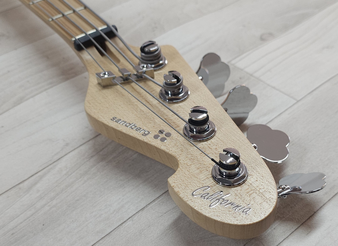 Sandberg California II VS4 Lionel Shortscale Greenline Custom, Highgloss Creme