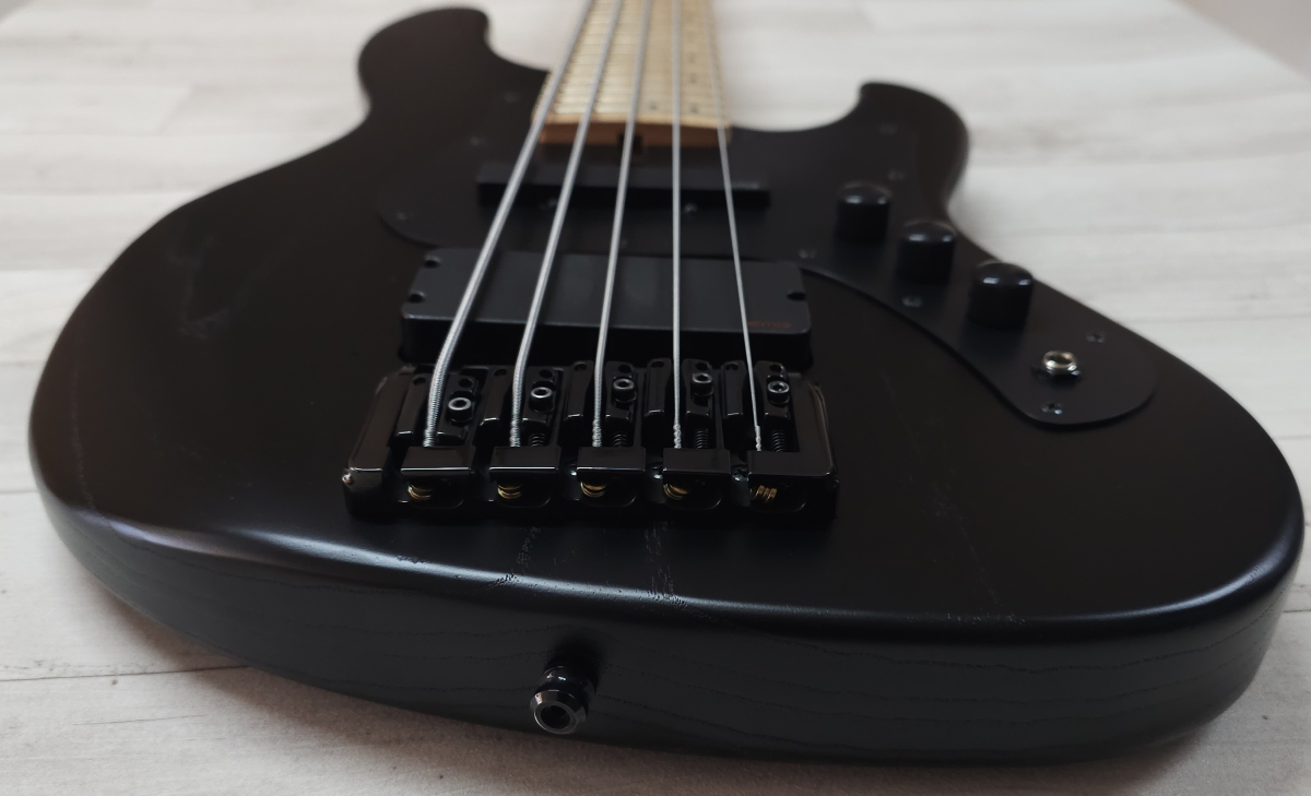 FGN J-Standard Mighty Jazz 5 Dark Evolution, Open Pore Black, 2nd Hand