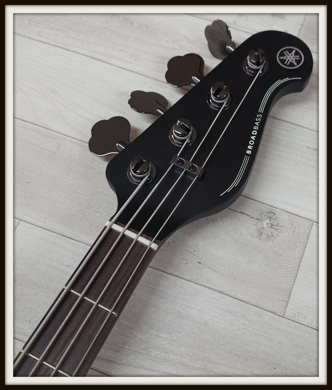 Yamaha BB734A IDB, Indigo Blue