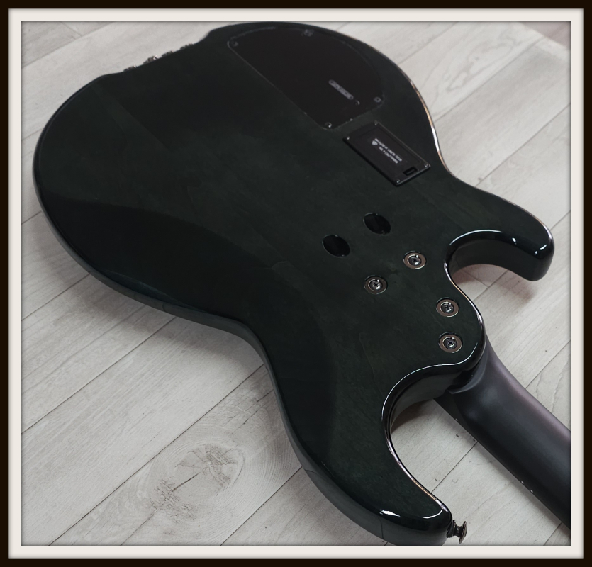 Yamaha BB734A IDB, Indigo Blue