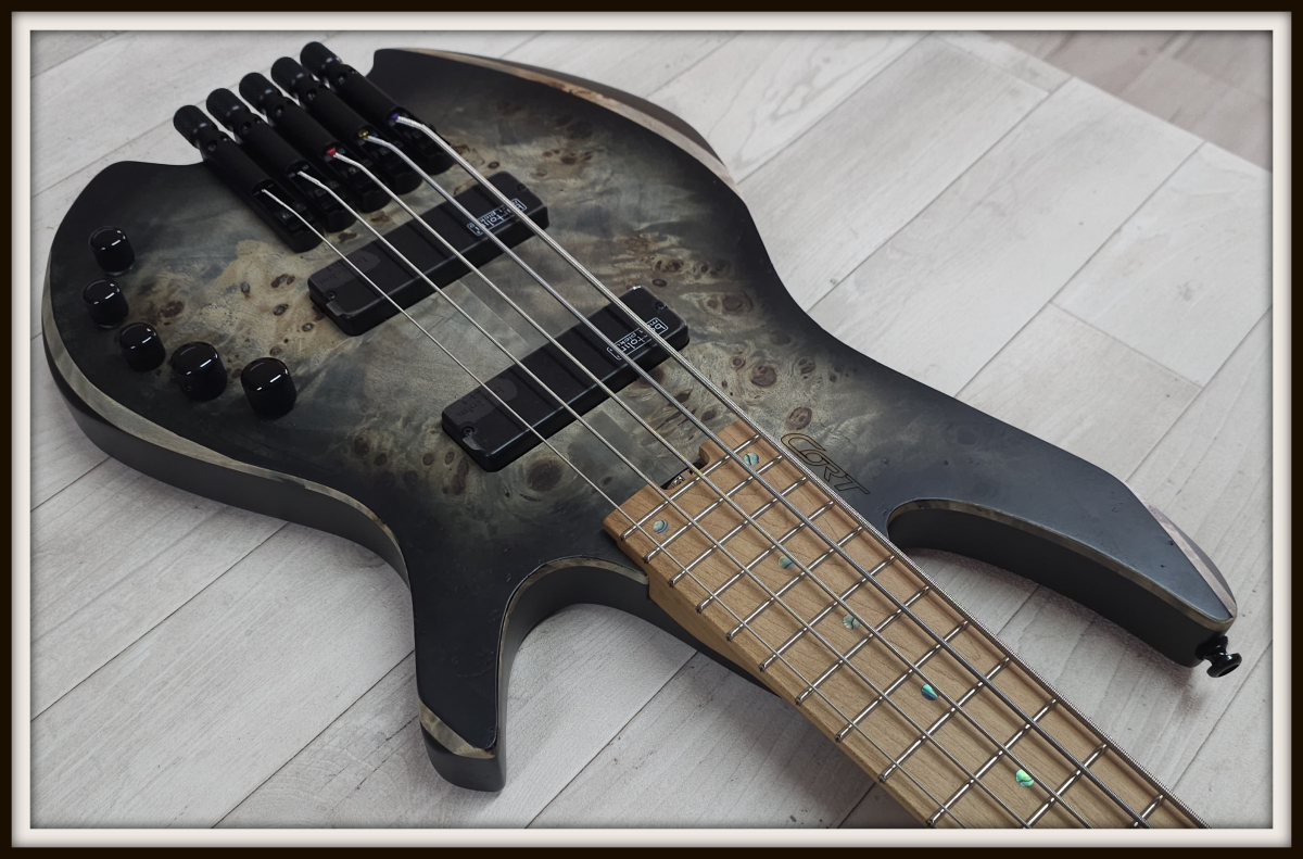 Cort Artisan Series Space 5 Headless, Star Dust Black *B-Ware*