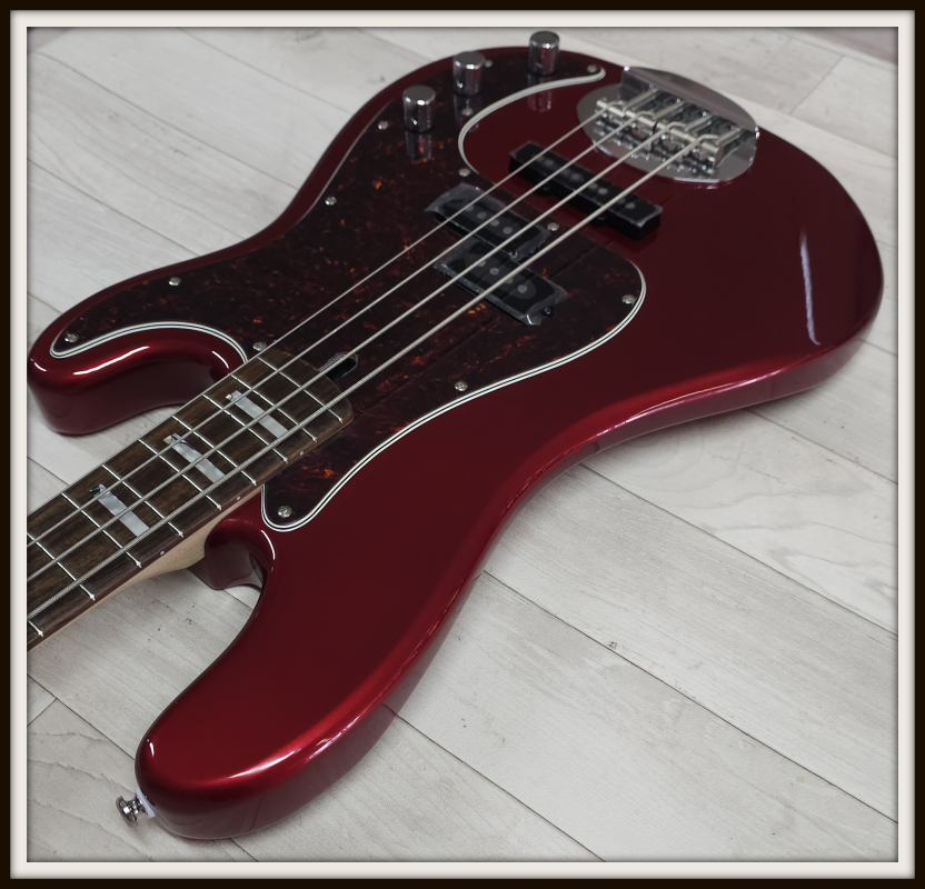 Lakland Skyline 44-64C Custom, Candy Apple Red Gloss