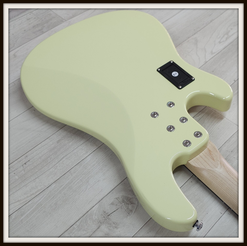 Sandberg Electra VS4 RW, Creme Highgloss