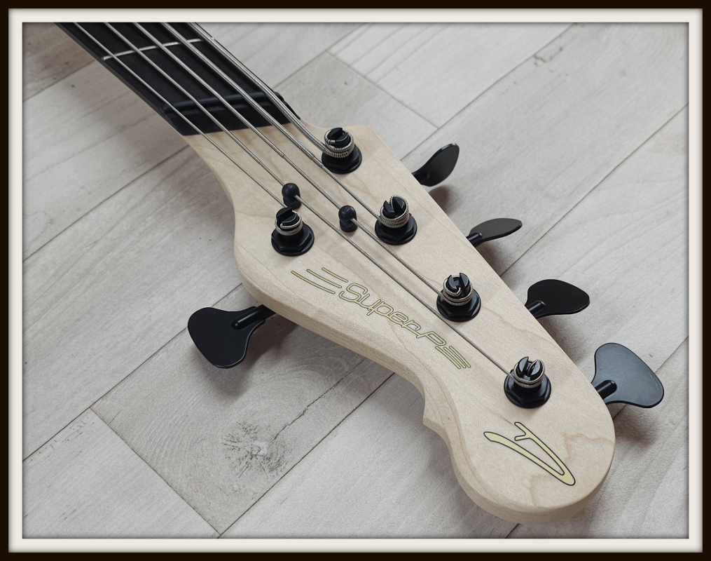 Dingwall SP1 5-String, Black Highgloss