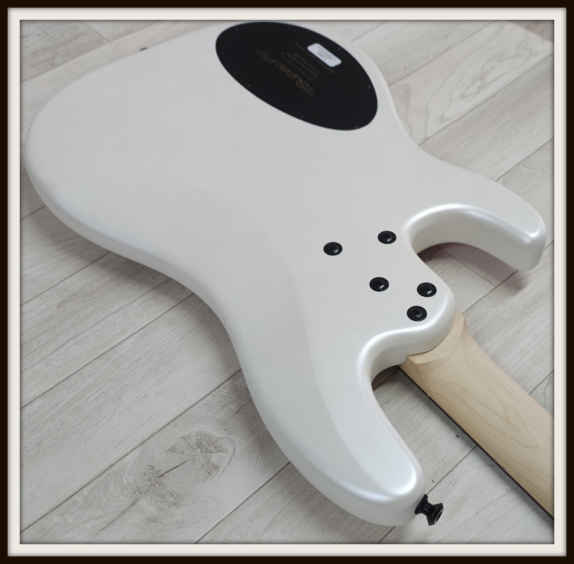 Dingwall SP1 4-String, Ducati White