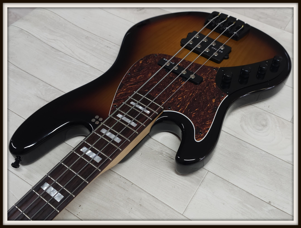 Sandberg California II TM4 RW, Highgloss 3-Tone-Sunburst, Linkshänder