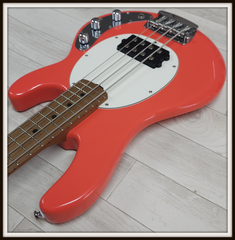 Sterling by Music Man Stingray SS4 Shortscale, Fiesta Red